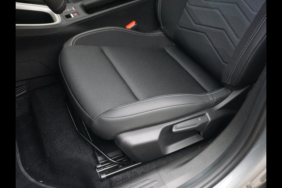 Jeep Avenger 1.2 e-Hybrid Summit