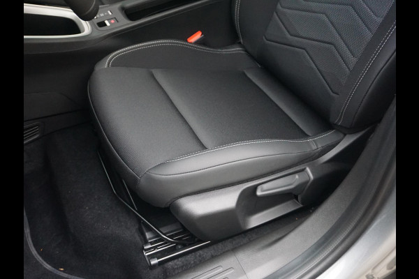 Jeep Avenger 1.2 e-Hybrid Summit