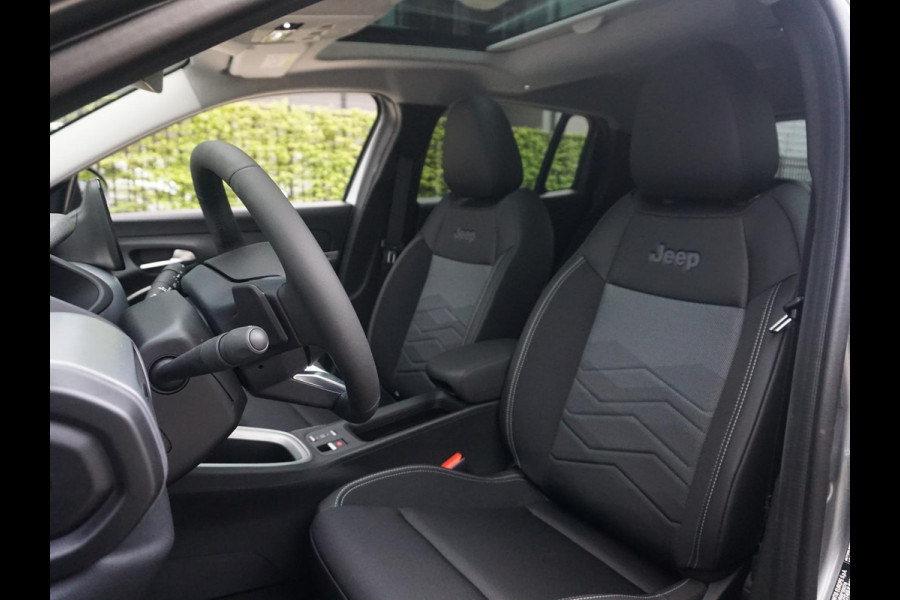 Jeep Avenger 1.2 e-Hybrid Summit