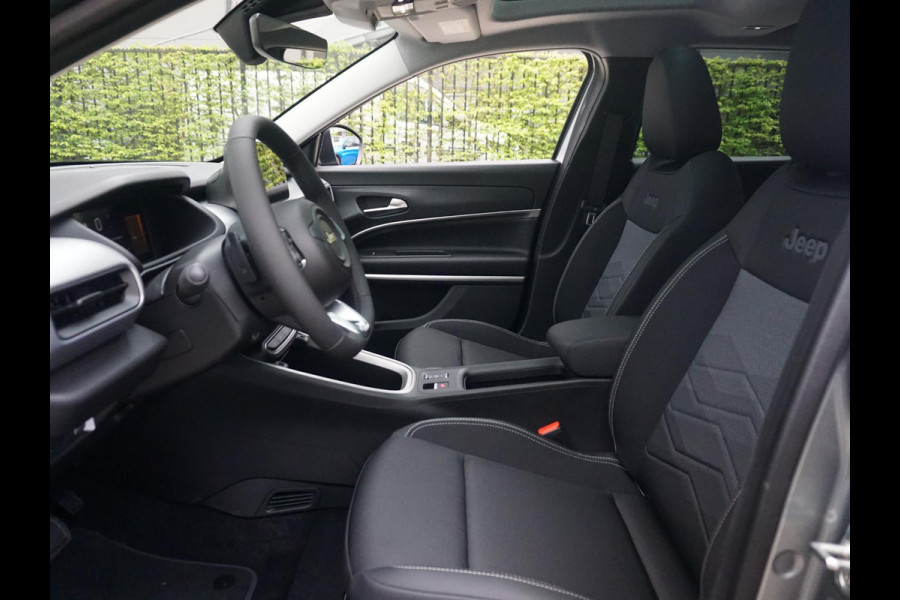 Jeep Avenger 1.2 e-Hybrid Summit
