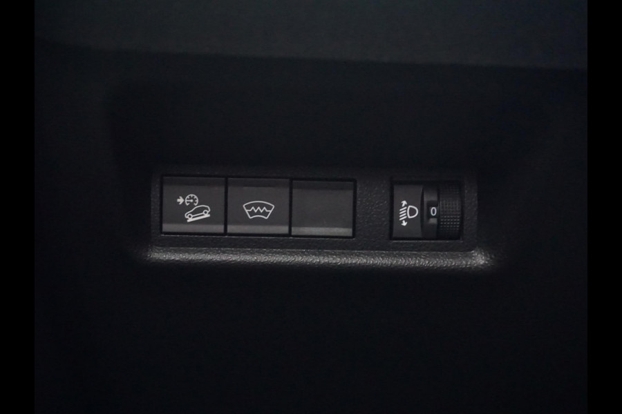 Jeep Avenger 1.2 e-Hybrid Summit