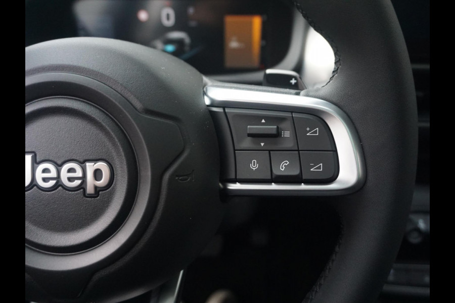 Jeep Avenger 1.2 e-Hybrid Summit