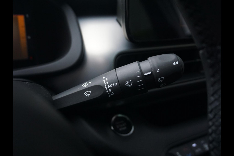Jeep Avenger 1.2 e-Hybrid Summit
