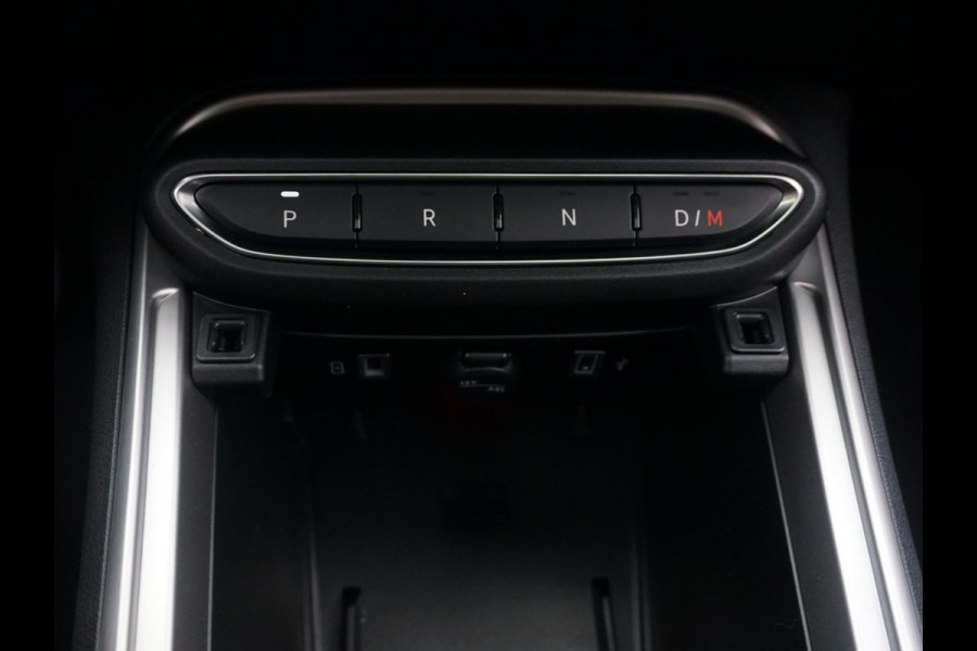 Jeep Avenger 1.2 e-Hybrid Summit
