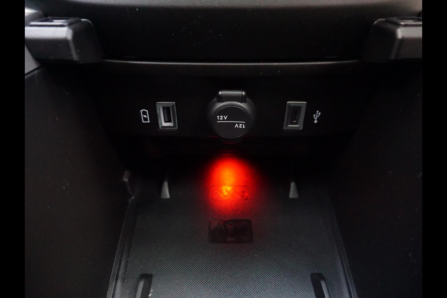 Jeep Avenger 1.2 e-Hybrid Summit