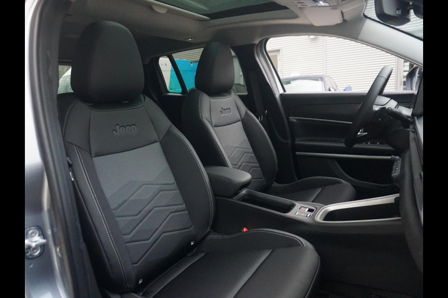 Jeep Avenger 1.2 e-Hybrid Summit