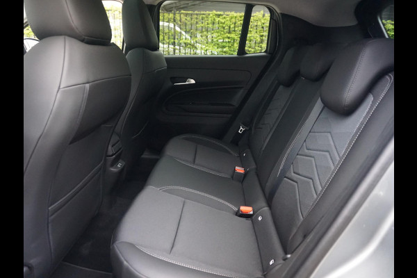 Jeep Avenger 1.2 e-Hybrid Summit