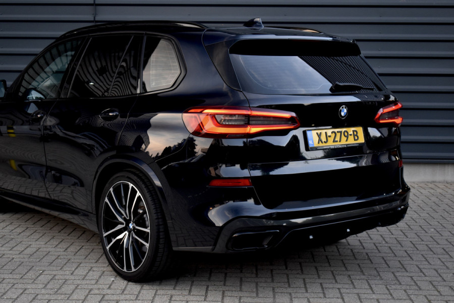 BMW X5 xDrive40i M Sport | Panoramadak | 22'' Velgen | Luchtvering | 4-Wiel Besturing | Harman/Kardon | Camera | Kristallen Pook | Incl. BTW | Orig. NL |