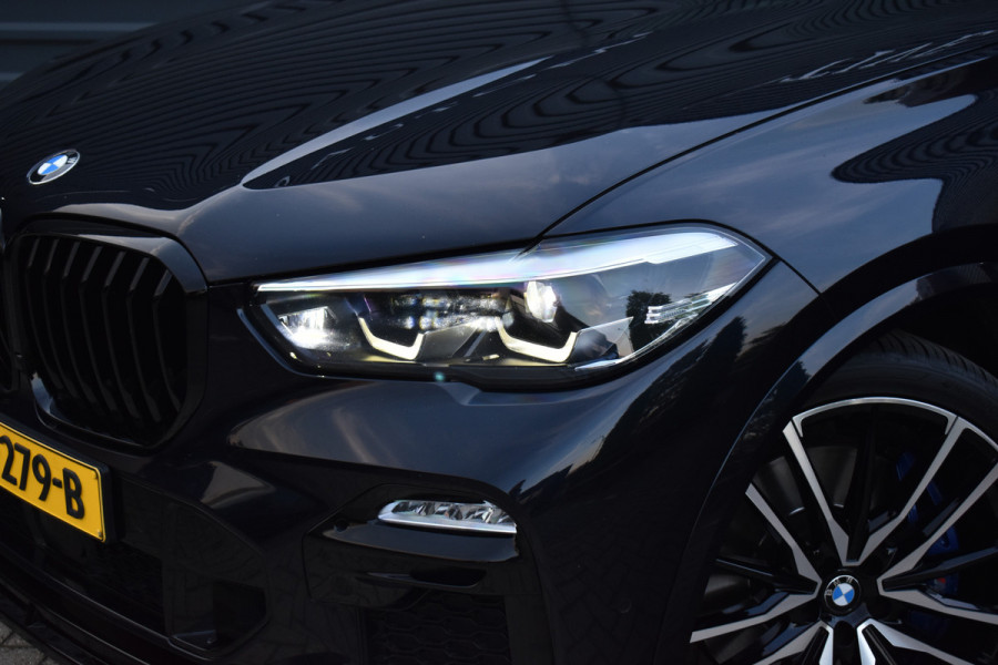 BMW X5 xDrive40i M Sport | Panoramadak | 22'' Velgen | Luchtvering | 4-Wiel Besturing | Harman/Kardon | Camera | Kristallen Pook | Incl. BTW | Orig. NL |