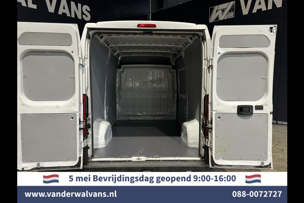 Peugeot Boxer 2.2 BlueHDi 120pk L2H2 Euro6 ** Airco | 2500kg Trekhaak | Cruisecontrol | Parkeersensoren Bijrijdersbank