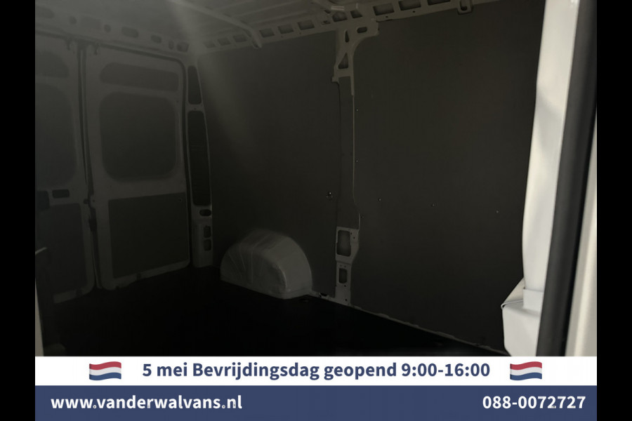 Peugeot Boxer 2.2 BlueHDi 120pk L2H2 Euro6 ** Airco | 2500kg Trekhaak | Cruisecontrol | Parkeersensoren Bijrijdersbank