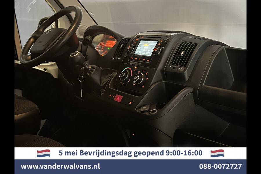 Peugeot Boxer 2.0 BlueHDI 131pk L2H2 Dubbele Cabine Euro6 Airco | 6-Zits | 2500kg Trekhaak | camera, navigatie, LED, cruiscontrol, parkeersensoren