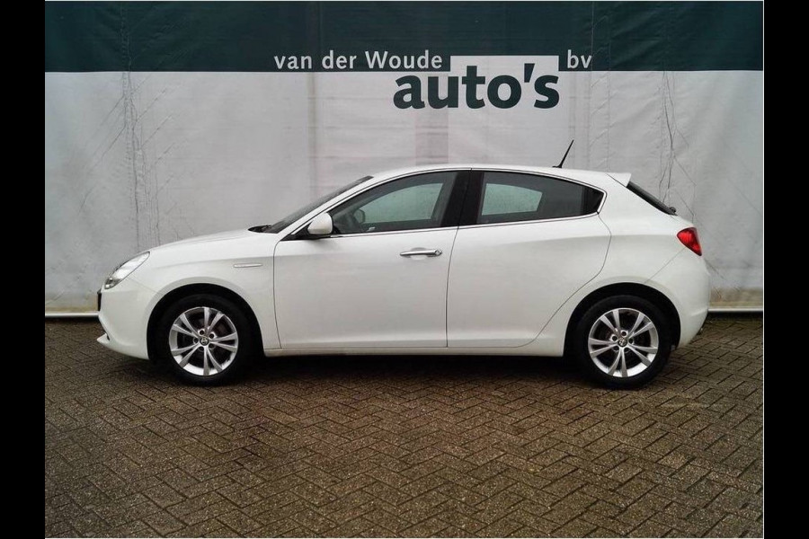 Alfa Romeo Giulietta 1.6 JTDm 105pk Distinctive -NAVI-ECC-PDC-