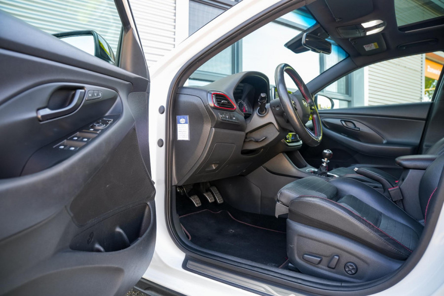 Hyundai i30 Fastback 2.0 T-GDI N2 Panodak Memory Camera Leer Keyless DAB+ Cruise Stuurverw.
