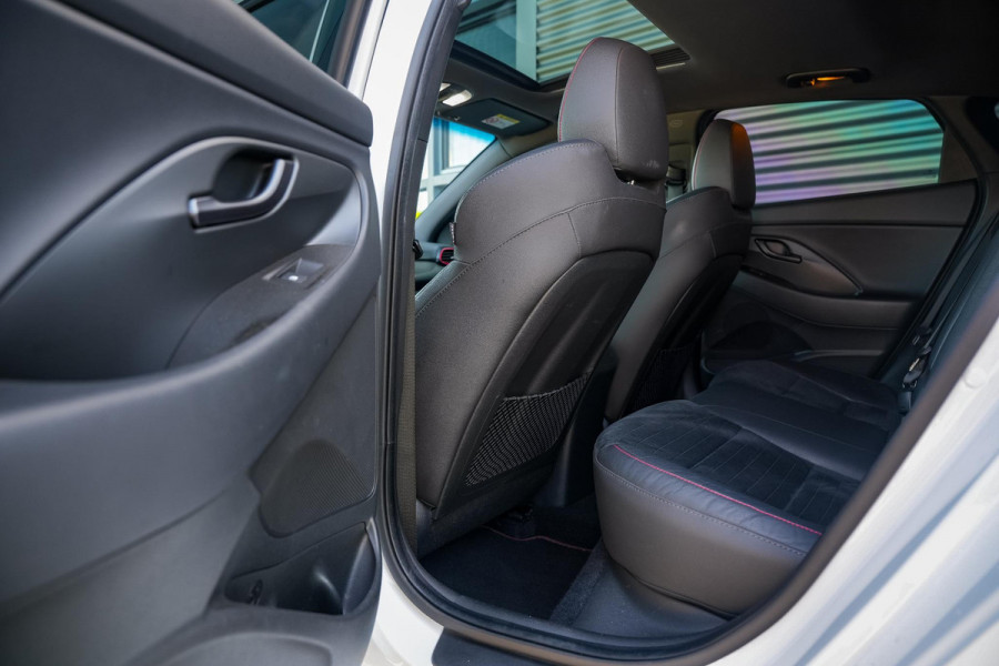 Hyundai i30 Fastback 2.0 T-GDI N2 Panodak Memory Camera Leer Keyless DAB+ Cruise Stuurverw.