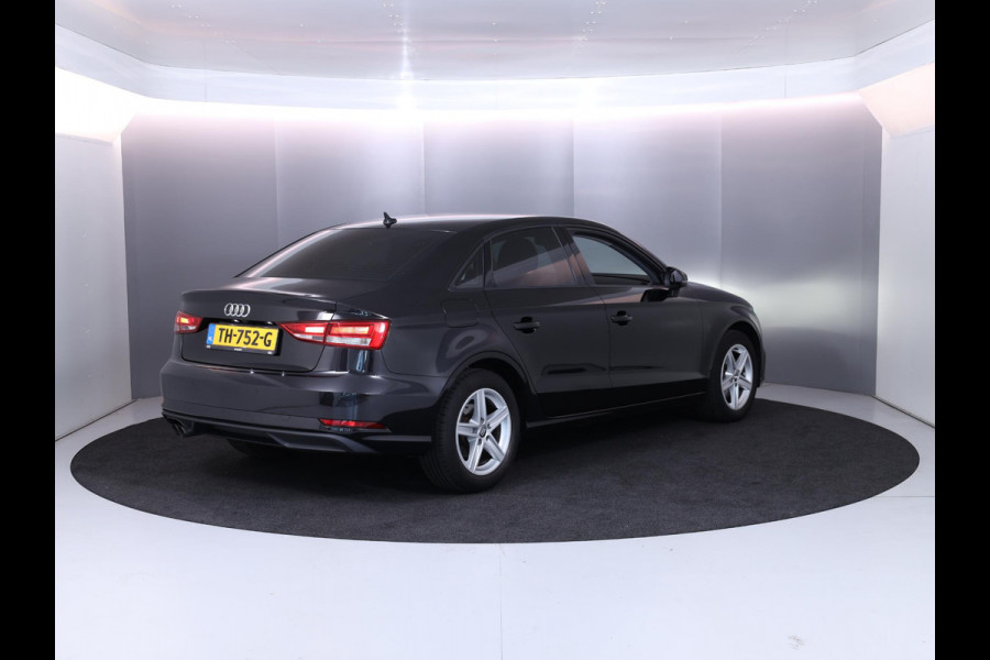 Audi A3 Limousine 1.5 TFSI CoD Pro Line 150pk AUT|  Navi| LM-velgen| Parksensors achter | verwacht 10-5