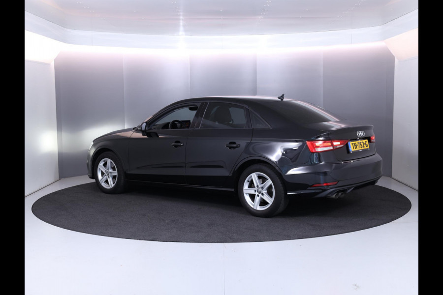 Audi A3 Limousine 1.5 TFSI CoD Pro Line 150pk AUT|  Navi| LM-velgen| Parksensors achter | verwacht 10-5