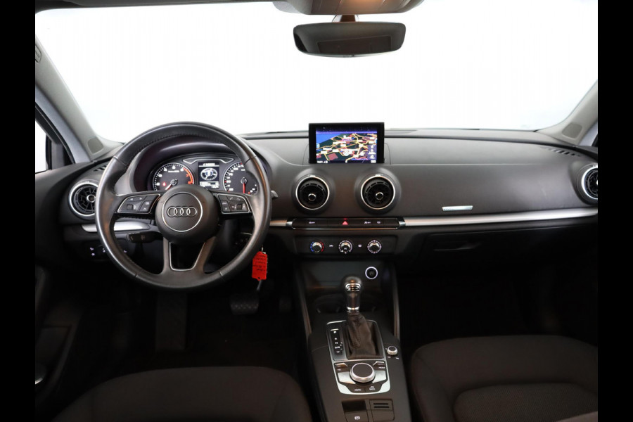 Audi A3 Limousine 1.5 TFSI CoD Pro Line 150pk AUT|  Navi| LM-velgen| Parksensors achter | verwacht 10-5
