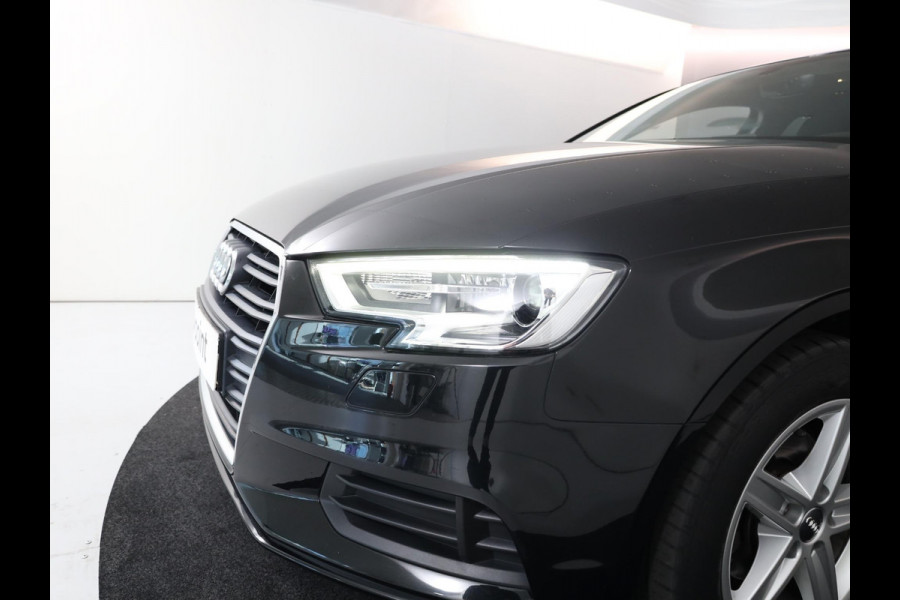 Audi A3 Limousine 1.5 TFSI CoD Pro Line 150pk AUT|  Navi| LM-velgen| Parksensors achter | verwacht 10-5