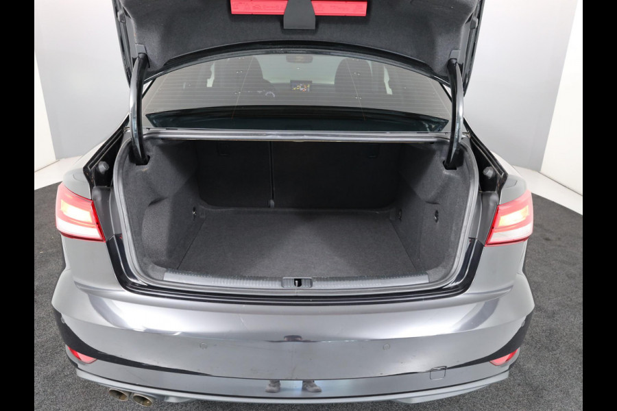 Audi A3 Limousine 1.5 TFSI CoD Pro Line 150pk AUT|  Navi| LM-velgen| Parksensors achter | verwacht 10-5