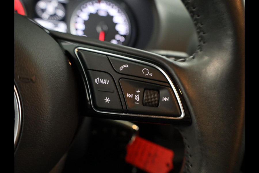 Audi A3 Limousine 1.5 TFSI CoD Pro Line 150pk AUT|  Navi| LM-velgen| Parksensors achter | verwacht 10-5