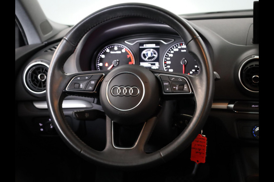 Audi A3 Limousine 1.5 TFSI CoD Pro Line 150pk AUT|  Navi| LM-velgen| Parksensors achter | verwacht 10-5