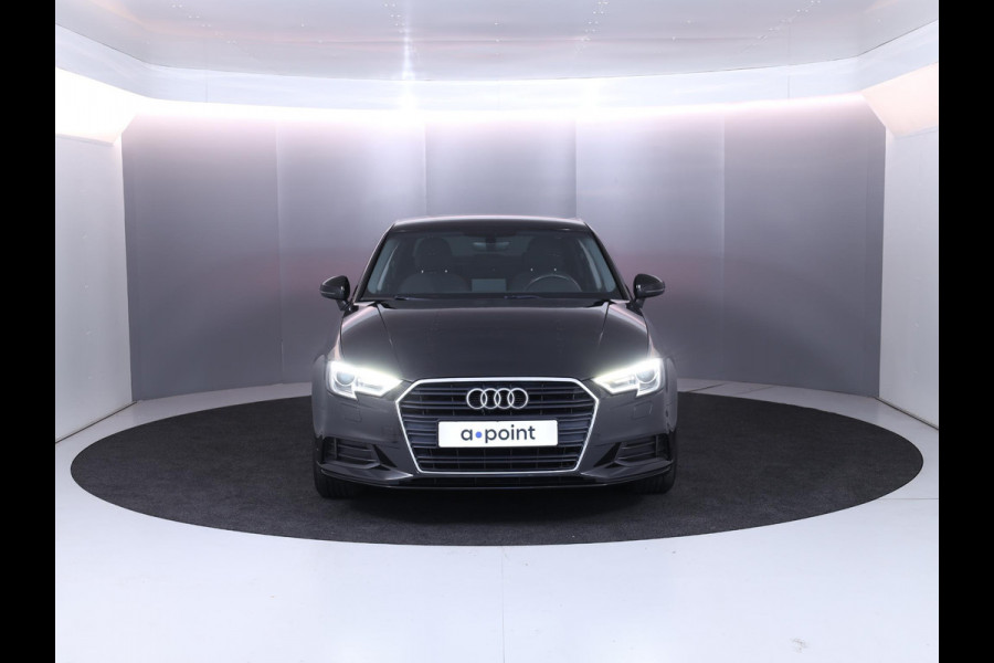 Audi A3 Limousine 1.5 TFSI CoD Pro Line 150pk AUT|  Navi| LM-velgen| Parksensors achter | verwacht 10-5