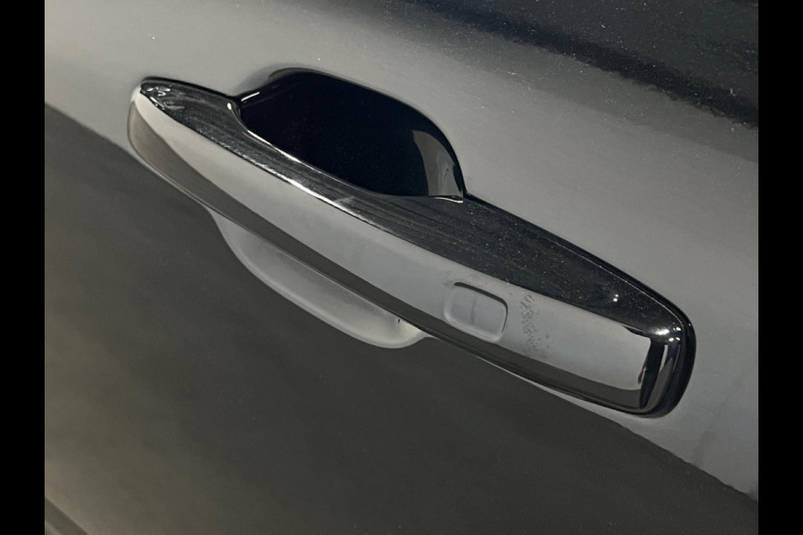 Volvo XC60 Recharge Black Edition Plus T6 AWD | Open dak | Harman Kardon | BLIS | Adapt. Cruise c.