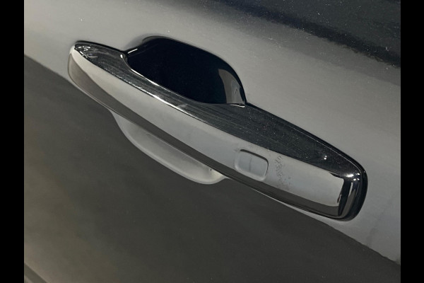 Volvo XC60 Recharge Black Edition Plus T6 AWD | Open dak | Harman Kardon | BLIS | Adapt. Cruise c.