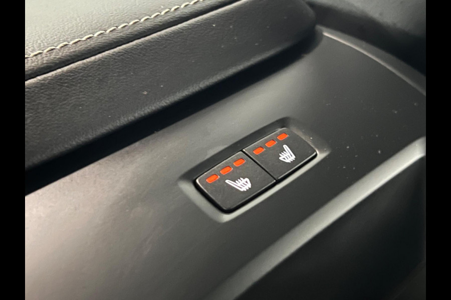 Volvo XC60 Recharge Black Edition Plus T6 AWD | Open dak | Harman Kardon | BLIS | Adapt. Cruise c.