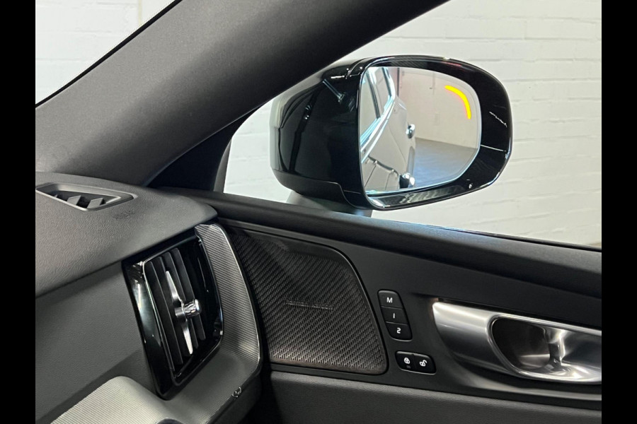 Volvo XC60 Recharge Black Edition Plus T6 AWD | Open dak | Harman Kardon | BLIS | Adapt. Cruise c.