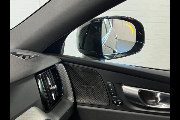Volvo XC60 Recharge Black Edition Plus T6 AWD | Open dak | Harman Kardon | BLIS | Adapt. Cruise c.