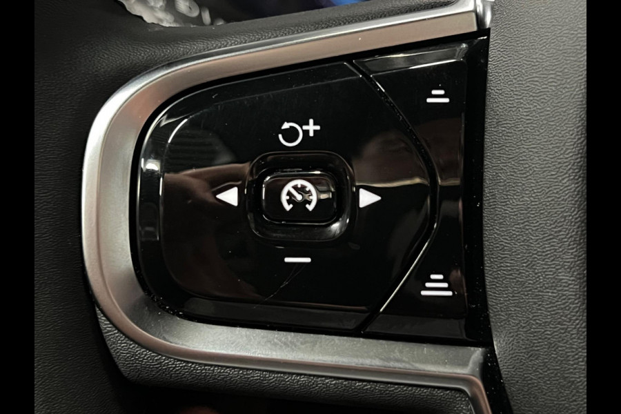 Volvo XC60 Recharge Black Edition Plus T6 AWD | Open dak | Harman Kardon | BLIS | Adapt. Cruise c.