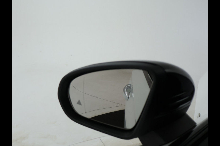 Mercedes-Benz A-Klasse 250 e Business Solution AMG | AMG Line Plus pakket | Nightpakket | Parkeerpakket met 360°-camera | Head-up display | Extra USB-poorten | Antidiefstalpakket URBAN GUARD PLUS | KEYLESS GO-comfortpakket |