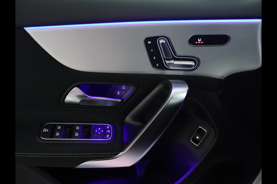 Mercedes-Benz A-Klasse 250 e Business Solution AMG | AMG Line Plus pakket | Nightpakket | Parkeerpakket met 360°-camera | Head-up display | Extra USB-poorten | Antidiefstalpakket URBAN GUARD PLUS | KEYLESS GO-comfortpakket |