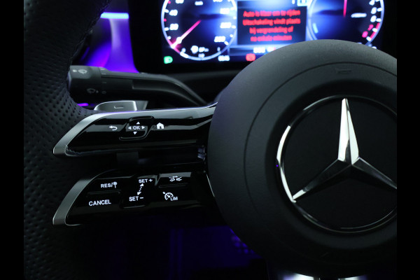 Mercedes-Benz A-Klasse 250 e Business Solution AMG | AMG Line Plus pakket | Nightpakket | Parkeerpakket met 360°-camera | Head-up display | Extra USB-poorten | Antidiefstalpakket URBAN GUARD PLUS | KEYLESS GO-comfortpakket |