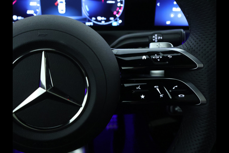 Mercedes-Benz A-Klasse 250 e Business Solution AMG | AMG Line Plus pakket | Nightpakket | Parkeerpakket met 360°-camera | Head-up display | Extra USB-poorten | Antidiefstalpakket URBAN GUARD PLUS | KEYLESS GO-comfortpakket |