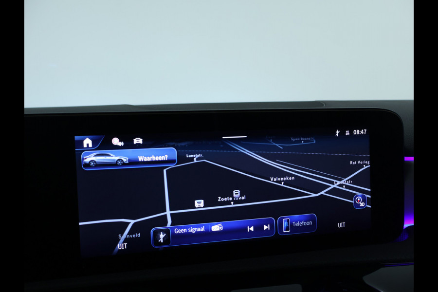 Mercedes-Benz A-Klasse 250 e Business Solution AMG | AMG Line Plus pakket | Nightpakket | Parkeerpakket met 360°-camera | Head-up display | Extra USB-poorten | Antidiefstalpakket URBAN GUARD PLUS | KEYLESS GO-comfortpakket |