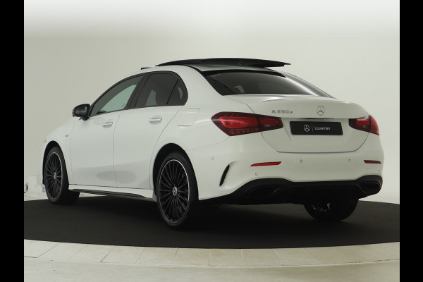 Mercedes-Benz A-Klasse 250 e Business Solution AMG | AMG Line Plus pakket | Nightpakket | Parkeerpakket met 360°-camera | Head-up display | Extra USB-poorten | Antidiefstalpakket URBAN GUARD PLUS | KEYLESS GO-comfortpakket |
