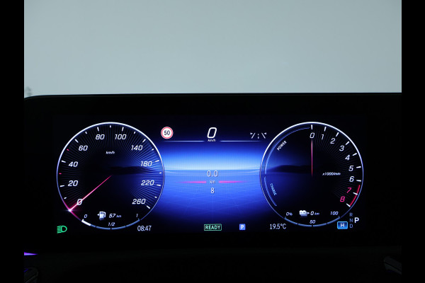 Mercedes-Benz A-Klasse 250 e Business Solution AMG | AMG Line Plus pakket | Nightpakket | Parkeerpakket met 360°-camera | Head-up display | Extra USB-poorten | Antidiefstalpakket URBAN GUARD PLUS | KEYLESS GO-comfortpakket |