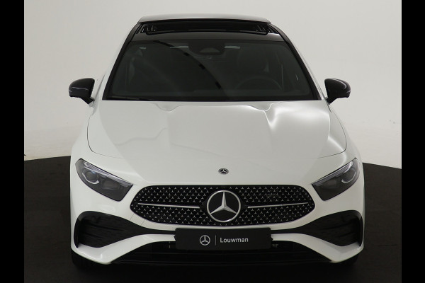 Mercedes-Benz A-Klasse 250 e Business Solution AMG | AMG Line Plus pakket | Nightpakket | Parkeerpakket met 360°-camera | Head-up display | Extra USB-poorten | Antidiefstalpakket URBAN GUARD PLUS | KEYLESS GO-comfortpakket |