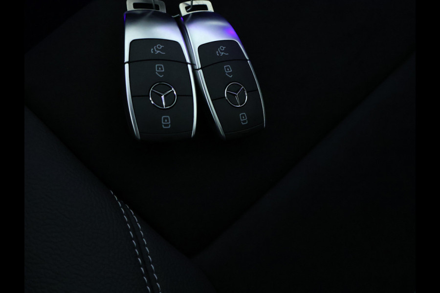 Mercedes-Benz A-Klasse 250 e Business Solution AMG | AMG Line Plus pakket | Nightpakket | Parkeerpakket met 360°-camera | Head-up display | Extra USB-poorten | Antidiefstalpakket URBAN GUARD PLUS | KEYLESS GO-comfortpakket |