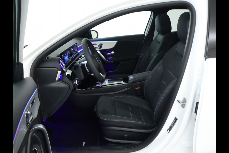 Mercedes-Benz A-Klasse 250 e Business Solution AMG | AMG Line Plus pakket | Nightpakket | Parkeerpakket met 360°-camera | Head-up display | Extra USB-poorten | Antidiefstalpakket URBAN GUARD PLUS | KEYLESS GO-comfortpakket |