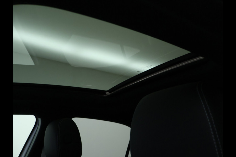 Mercedes-Benz A-Klasse 250 e Business Solution AMG | AMG Line Plus pakket | Nightpakket | Parkeerpakket met 360°-camera | Head-up display | Extra USB-poorten | Antidiefstalpakket URBAN GUARD PLUS | KEYLESS GO-comfortpakket |