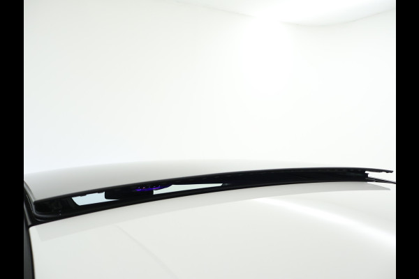 Mercedes-Benz A-Klasse 250 e Business Solution AMG | AMG Line Plus pakket | Nightpakket | Parkeerpakket met 360°-camera | Head-up display | Extra USB-poorten | Antidiefstalpakket URBAN GUARD PLUS | KEYLESS GO-comfortpakket |