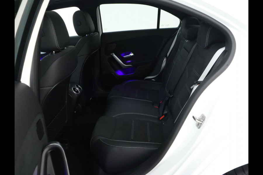 Mercedes-Benz A-Klasse 250 e Business Solution AMG | AMG Line Plus pakket | Nightpakket | Parkeerpakket met 360°-camera | Head-up display | Extra USB-poorten | Antidiefstalpakket URBAN GUARD PLUS | KEYLESS GO-comfortpakket |