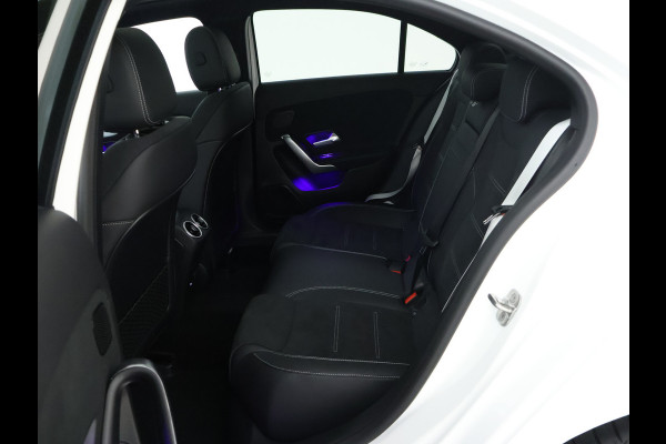 Mercedes-Benz A-Klasse 250 e Business Solution AMG | AMG Line Plus pakket | Nightpakket | Parkeerpakket met 360°-camera | Head-up display | Extra USB-poorten | Antidiefstalpakket URBAN GUARD PLUS | KEYLESS GO-comfortpakket |