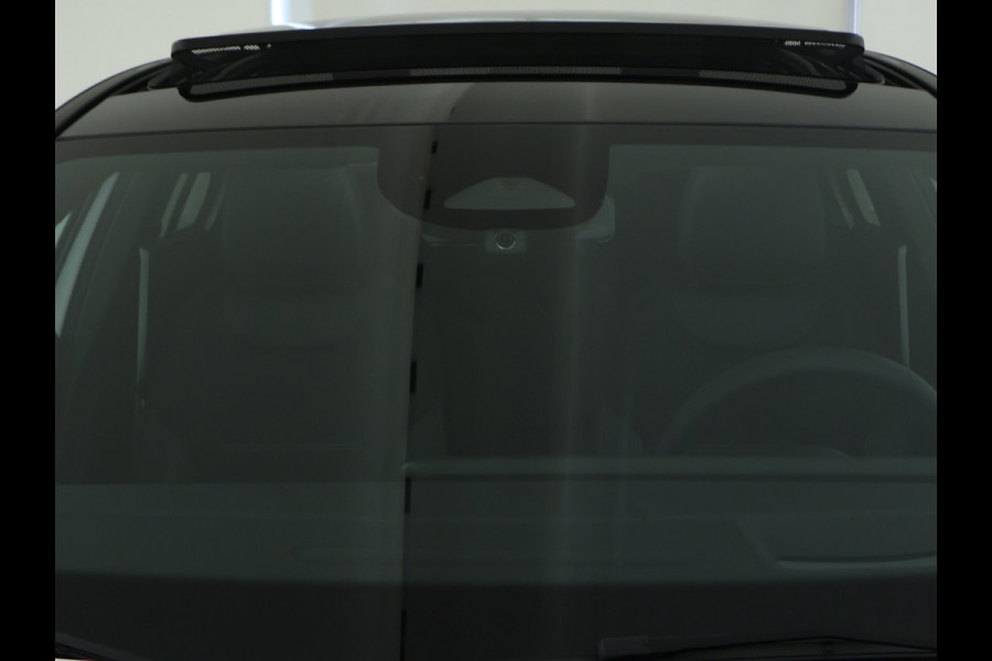 Mercedes-Benz A-Klasse 250 e Business Solution AMG | AMG Line Plus pakket | Nightpakket | Parkeerpakket met 360°-camera | Head-up display | Extra USB-poorten | Antidiefstalpakket URBAN GUARD PLUS | KEYLESS GO-comfortpakket |