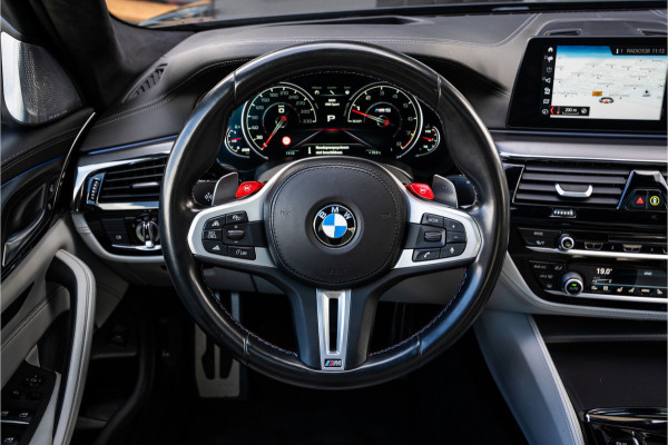 BMW M5 5-serie F90 - Panorama | B&W | M-Driver Pack | Softclose | HUD