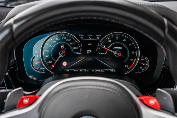 BMW M5 5-serie F90 - Panorama | B&W | M-Driver Pack | Softclose | HUD